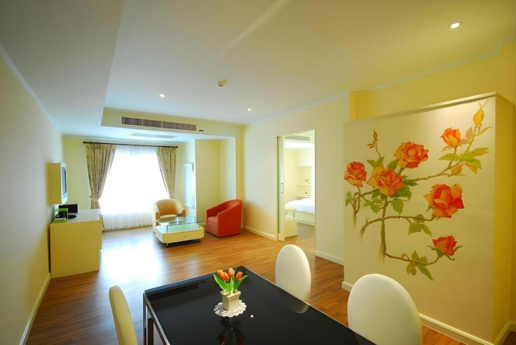 Hip Hotel Bangkok Eksteriør bilde
